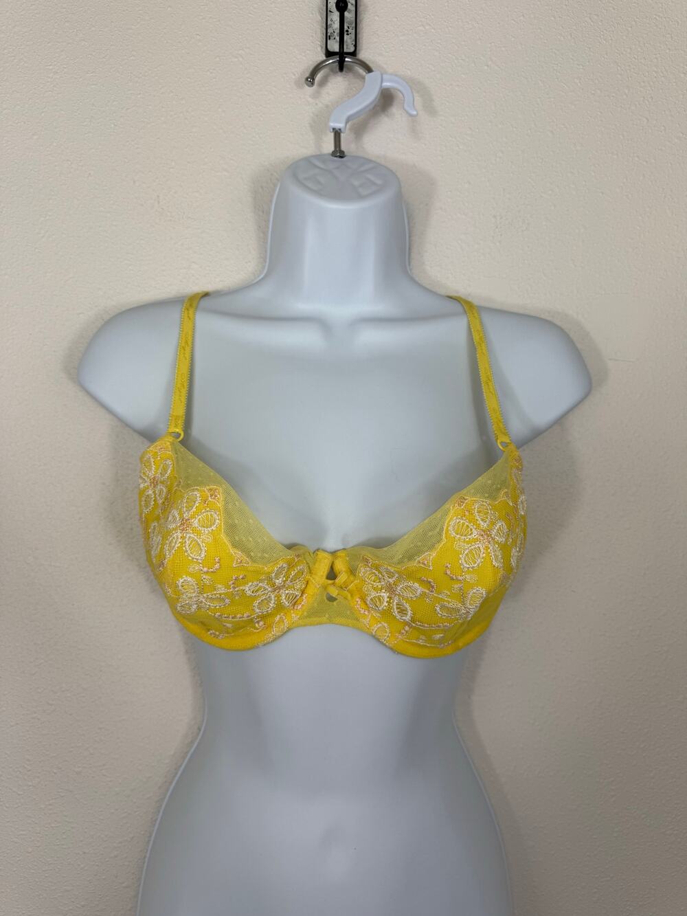 Victoria’s Secret Angels 36D Yellow Embroidered Balconet Bra